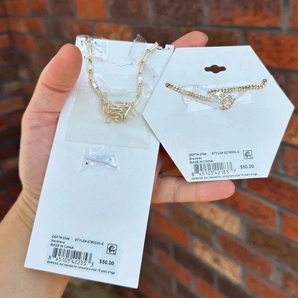 Gold Chain E Initial Crystal Bracelet&Necklace Set - Picture 4 of 12